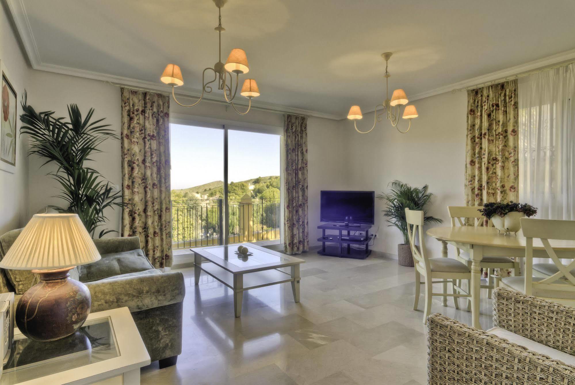 Montemares Golf Luxury & At Club Apartment *